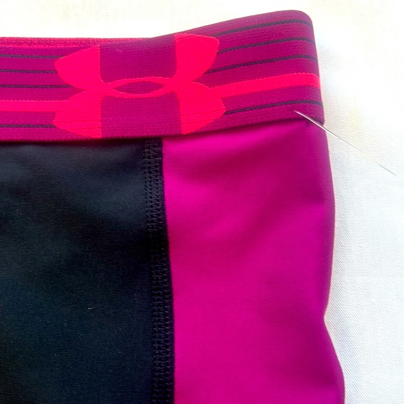 Women’s Under Armor Compression Boy Shorts, Heat Gear - 3 inch inseam. New - Picture 3 of 11
